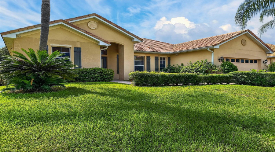 KISSIMMEE, Florida 34746, 3 Bedrooms Bedrooms, ,2 BathroomsBathrooms,Residential,For Sale,FOREST PARK,0,MFRO6429562