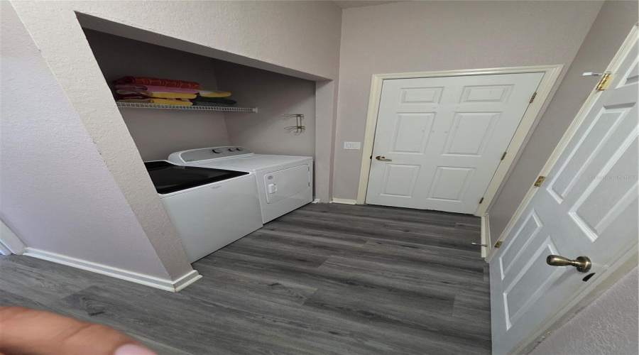 Davenport, Florida 33896, 6 Bedrooms Bedrooms, ,4 Bathroomsbathrooms,Residential,For Sale,Windsor,0,Mfro6429650