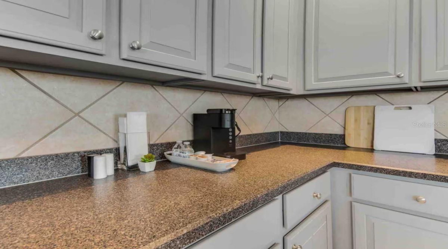 DAVENPORT, Florida 33897, 5 Bedrooms Bedrooms, ,3 BathroomsBathrooms,Residential,For Sale,CORVINA,0,MFRTB8533365