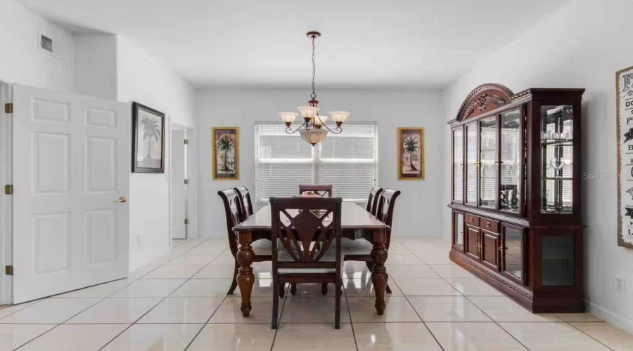 DAVENPORT, Florida 33897, 5 Bedrooms Bedrooms, ,3 BathroomsBathrooms,Residential,For Sale,CORVINA,0,MFRTB8533365