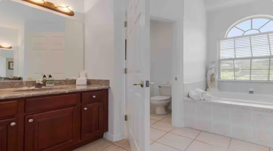 DAVENPORT, Florida 33897, 5 Bedrooms Bedrooms, ,3 BathroomsBathrooms,Residential,For Sale,CORVINA,0,MFRTB8533365