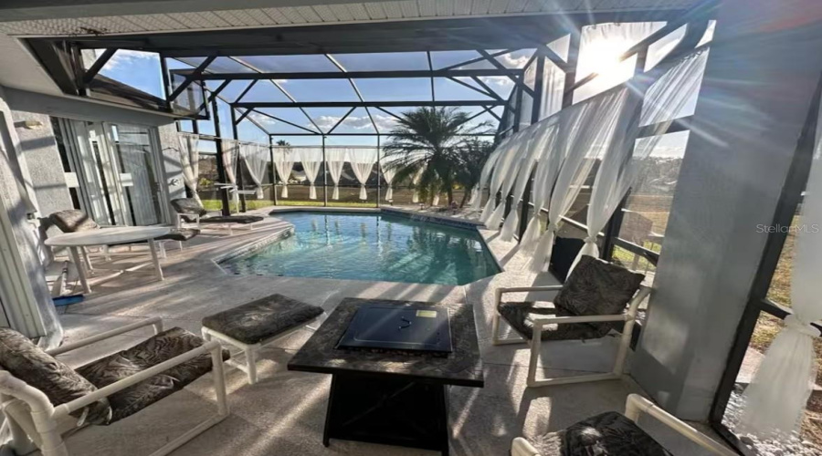 DAVENPORT, Florida 33897, 5 Bedrooms Bedrooms, ,3 BathroomsBathrooms,Residential,For Sale,CORVINA,0,MFRTB8533365