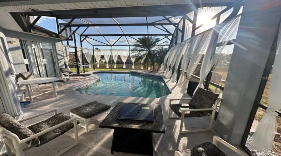 DAVENPORT, Florida 33897, 5 Bedrooms Bedrooms, ,3 BathroomsBathrooms,Residential,For Sale,CORVINA,0,MFRTB8533365