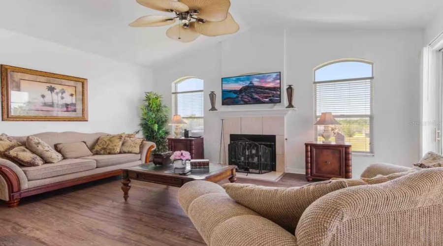 DAVENPORT, Florida 33897, 5 Bedrooms Bedrooms, ,3 BathroomsBathrooms,Residential,For Sale,CORVINA,0,MFRTB8533365