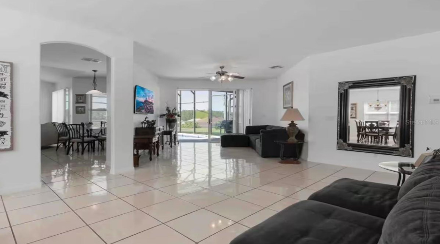 DAVENPORT, Florida 33897, 5 Bedrooms Bedrooms, ,3 BathroomsBathrooms,Residential,For Sale,CORVINA,0,MFRTB8533365