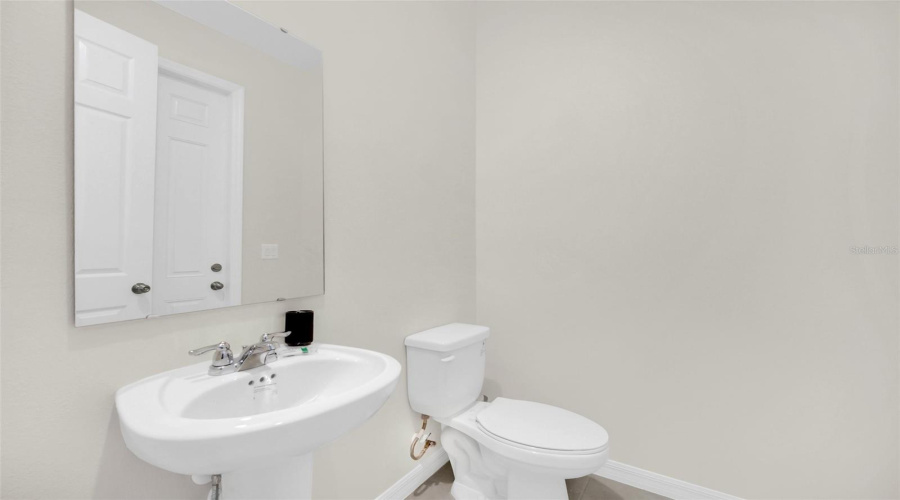 KISSIMMEE, Florida 34747, 6 Bedrooms Bedrooms, ,4 BathroomsBathrooms,Residential,For Sale,TROPICAL PALMS,0,MFRO6429663