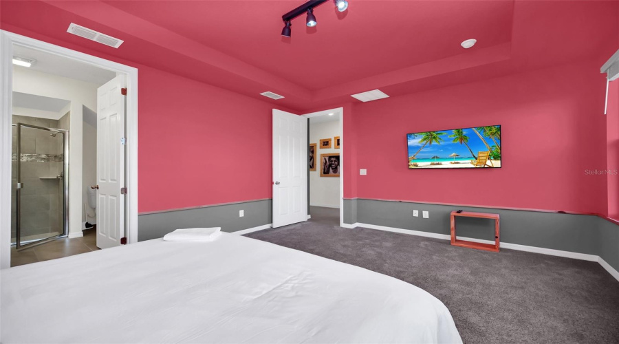 KISSIMMEE, Florida 34747, 6 Bedrooms Bedrooms, ,4 BathroomsBathrooms,Residential,For Sale,TROPICAL PALMS,0,MFRO6429663