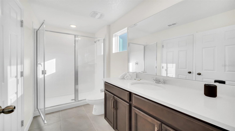 KISSIMMEE, Florida 34747, 6 Bedrooms Bedrooms, ,4 BathroomsBathrooms,Residential,For Sale,TROPICAL PALMS,0,MFRO6429663