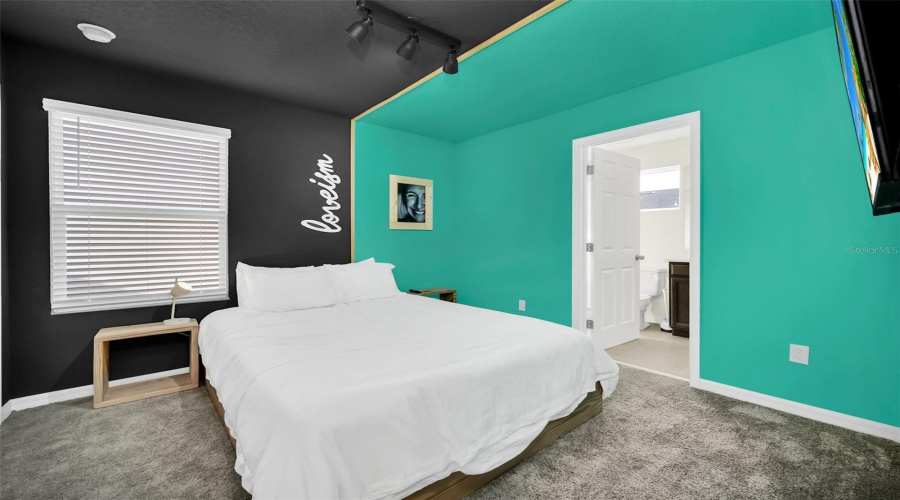 KISSIMMEE, Florida 34747, 6 Bedrooms Bedrooms, ,4 BathroomsBathrooms,Residential,For Sale,TROPICAL PALMS,0,MFRO6429663
