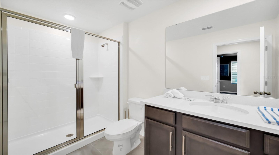 KISSIMMEE, Florida 34747, 6 Bedrooms Bedrooms, ,4 BathroomsBathrooms,Residential,For Sale,TROPICAL PALMS,0,MFRO6429663