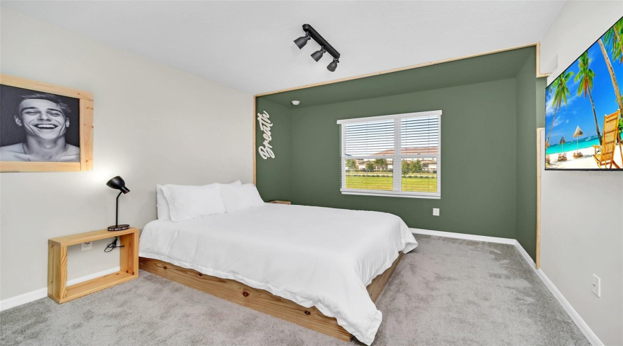 KISSIMMEE, Florida 34747, 6 Bedrooms Bedrooms, ,4 BathroomsBathrooms,Residential,For Sale,TROPICAL PALMS,0,MFRO6429663