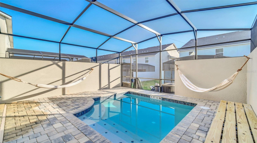 KISSIMMEE, Florida 34747, 6 Bedrooms Bedrooms, ,4 BathroomsBathrooms,Residential,For Sale,TROPICAL PALMS,0,MFRO6429663