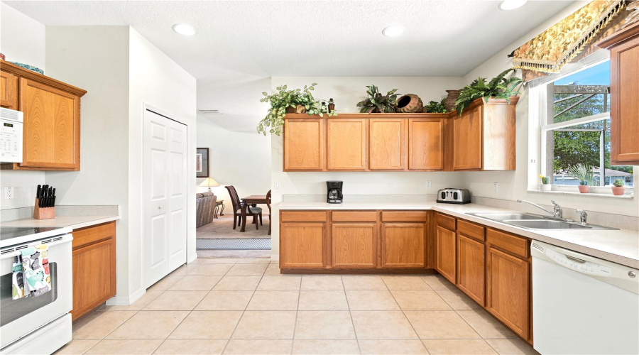 Plenty of cabinet space!