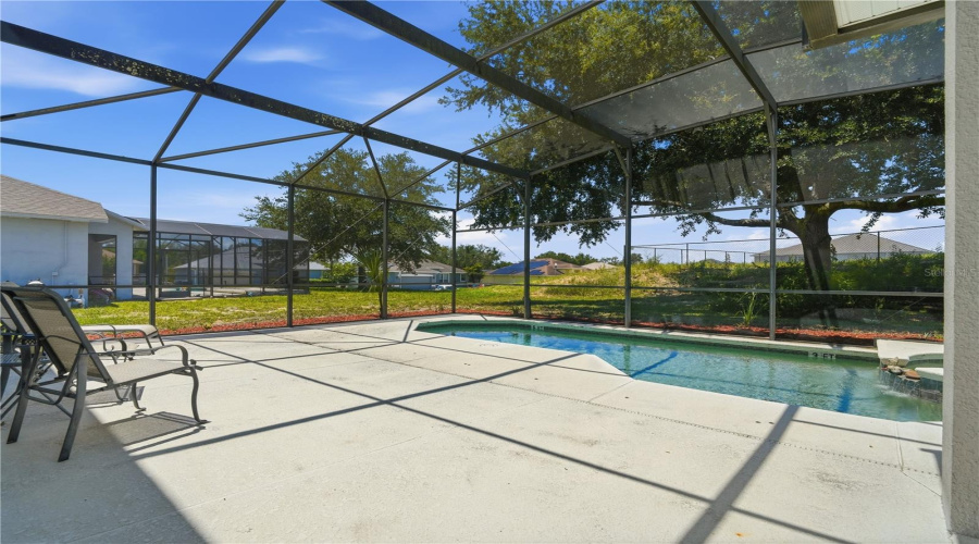 DAVENPORT, Florida 33837, 6 Bedrooms Bedrooms, ,3 BathroomsBathrooms,Residential,For Sale,WILDFLOWER,0,MFRV4950429