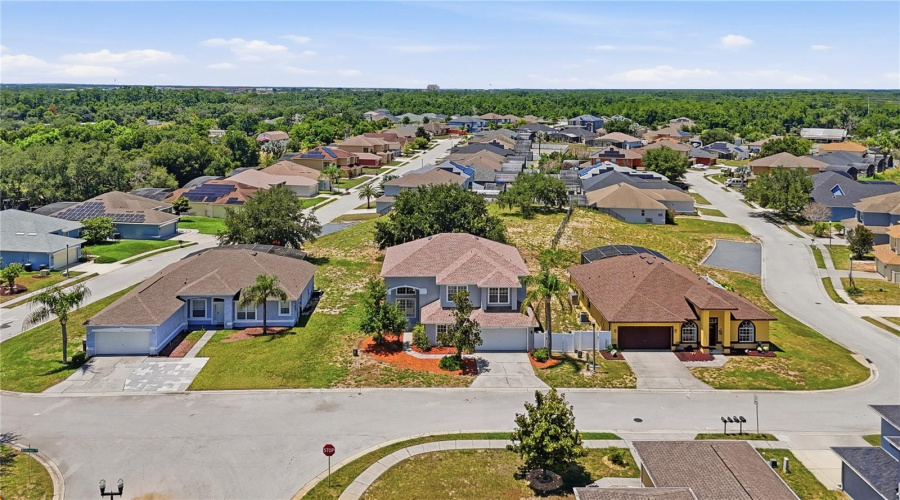 DAVENPORT, Florida 33837, 6 Bedrooms Bedrooms, ,3 BathroomsBathrooms,Residential,For Sale,WILDFLOWER,0,MFRV4950429