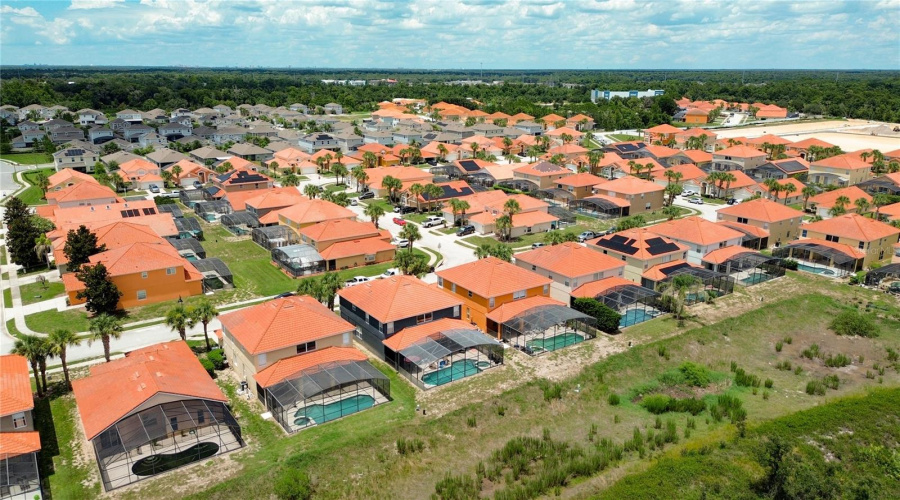 DAVENPORT, Florida 33837, 6 Bedrooms Bedrooms, ,5 BathroomsBathrooms,Residential,For Sale,VIOLA,0,MFRO6420829