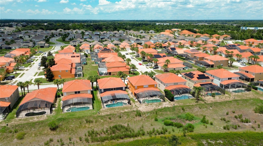 DAVENPORT, Florida 33837, 6 Bedrooms Bedrooms, ,5 BathroomsBathrooms,Residential,For Sale,VIOLA,0,MFRO6420829