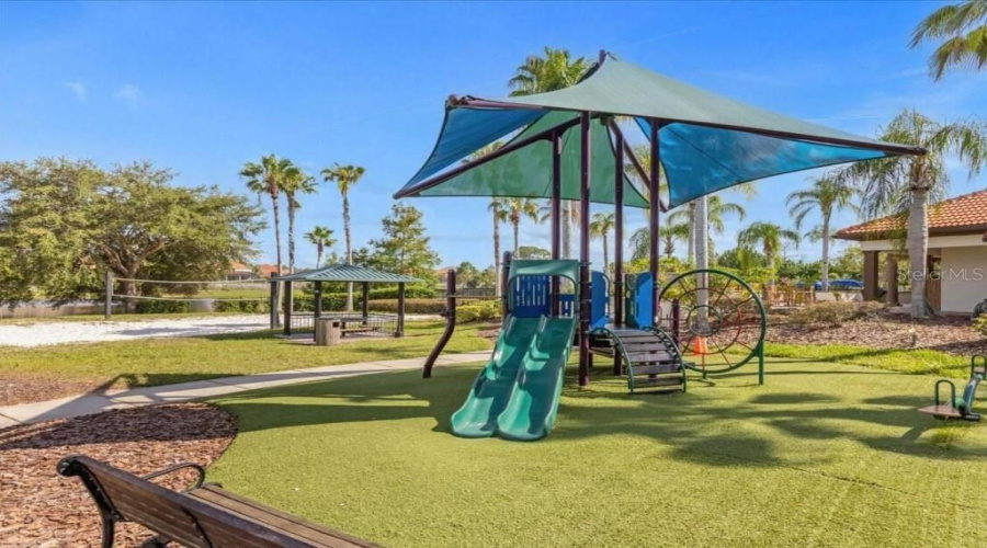 DAVENPORT, Florida 33837, 6 Bedrooms Bedrooms, ,5 BathroomsBathrooms,Residential,For Sale,VIOLA,0,MFRO6420829