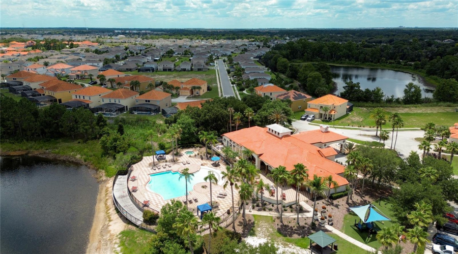DAVENPORT, Florida 33837, 6 Bedrooms Bedrooms, ,5 BathroomsBathrooms,Residential,For Sale,VIOLA,0,MFRO6420829