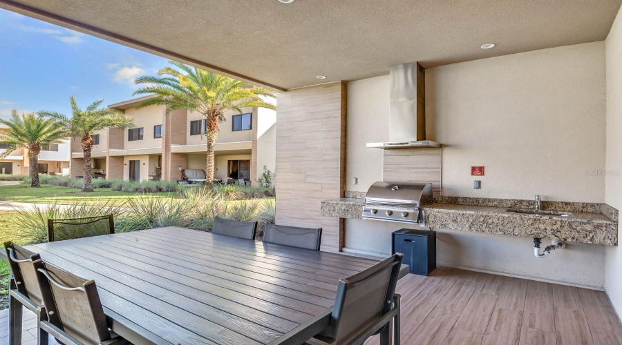 KISSIMMEE, Florida 34747, 3 Bedrooms Bedrooms, ,4 BathroomsBathrooms,Residential,For Sale,BROOKLYN,0,MFRO6428542
