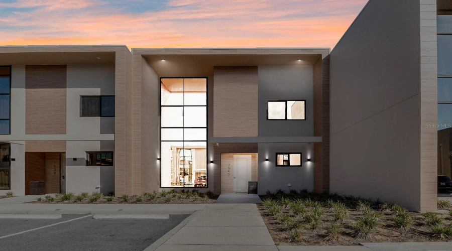 KISSIMMEE, Florida 34747, 3 Bedrooms Bedrooms, ,4 BathroomsBathrooms,Residential,For Sale,BROOKLYN,0,MFRO6428542