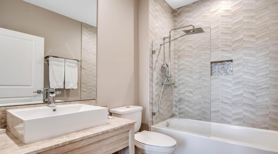 KISSIMMEE, Florida 34747, 3 Bedrooms Bedrooms, ,4 BathroomsBathrooms,Residential,For Sale,BROOKLYN,0,MFRO6428542