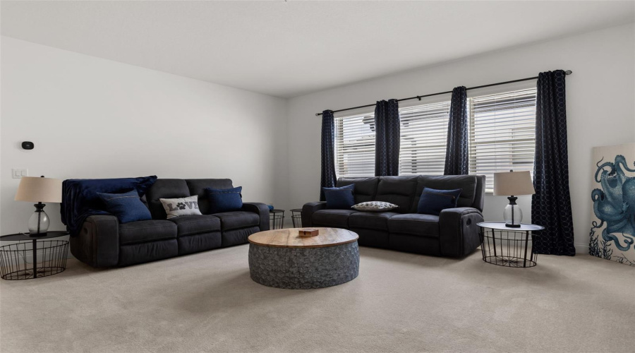 ORLANDO, Florida 32836, 5 Bedrooms Bedrooms, ,4 BathroomsBathrooms,Residential,For Sale,ROYAL CYPRESS,0,MFRO6380590