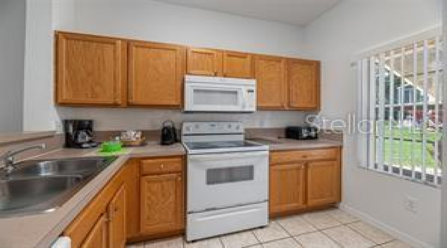 KISSIMMEE, Florida 34746, 3 Bedrooms Bedrooms, ,2 BathroomsBathrooms,Residential,For Sale,PARK RIDGE,0,MFRO6427820