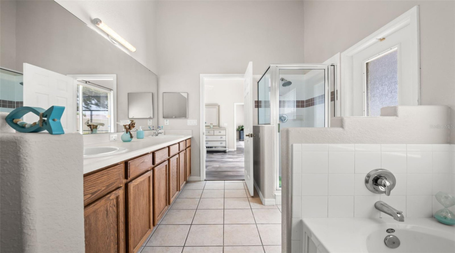 DAVENPORT, Florida 33837, 4 Bedrooms Bedrooms, ,3 BathroomsBathrooms,Residential,For Sale,ANDALUSIA,0,MFRO6418117
