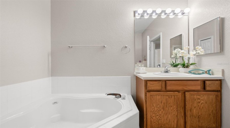 DAVENPORT, Florida 33837, 4 Bedrooms Bedrooms, ,3 BathroomsBathrooms,Residential,For Sale,ANDALUSIA,0,MFRO6418117