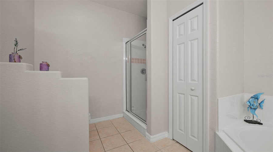 DAVENPORT, Florida 33837, 4 Bedrooms Bedrooms, ,3 BathroomsBathrooms,Residential,For Sale,ANDALUSIA,0,MFRO6418117