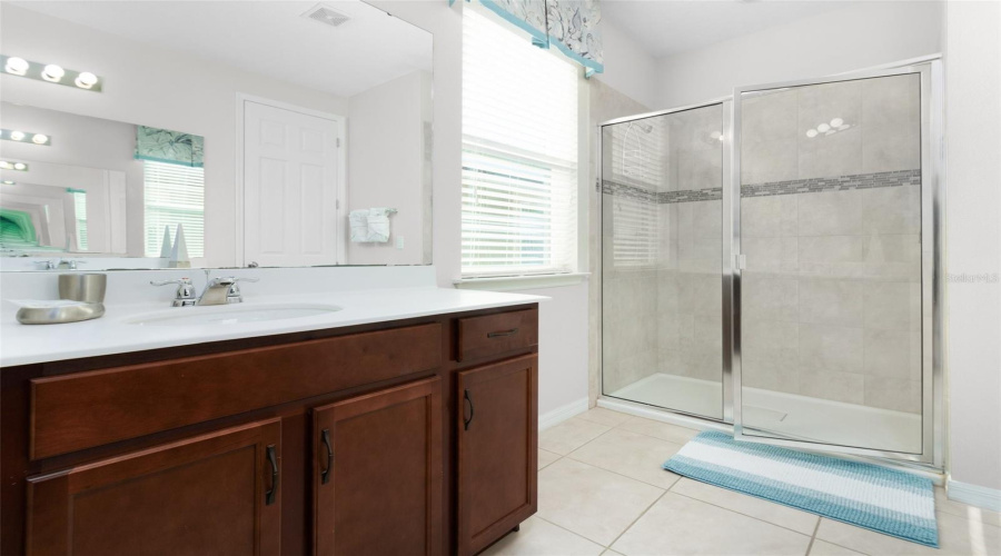KISSIMMEE, Florida 34747, 6 Bedrooms Bedrooms, ,5 BathroomsBathrooms,Residential,For Sale,FLAMINGO KEY,0,MFRS5134521