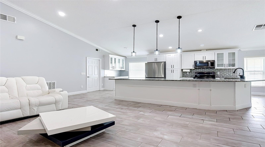 DAVENPORT, Florida 33897, 4 Bedrooms Bedrooms, ,2 BathroomsBathrooms,Residential,For Sale,BRAYTON LN,0,MFRS5153960