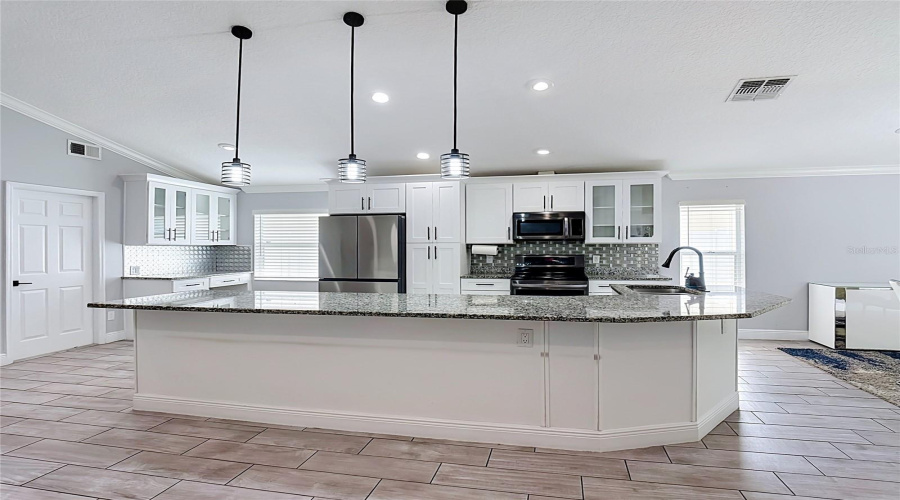 DAVENPORT, Florida 33897, 4 Bedrooms Bedrooms, ,2 BathroomsBathrooms,Residential,For Sale,BRAYTON LN,0,MFRS5153960