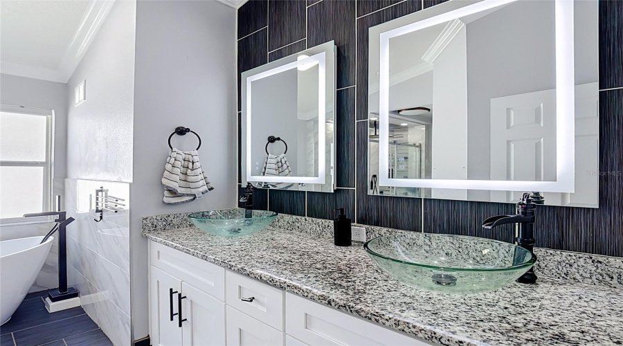 DAVENPORT, Florida 33897, 4 Bedrooms Bedrooms, ,2 BathroomsBathrooms,Residential,For Sale,BRAYTON LN,0,MFRS5153960
