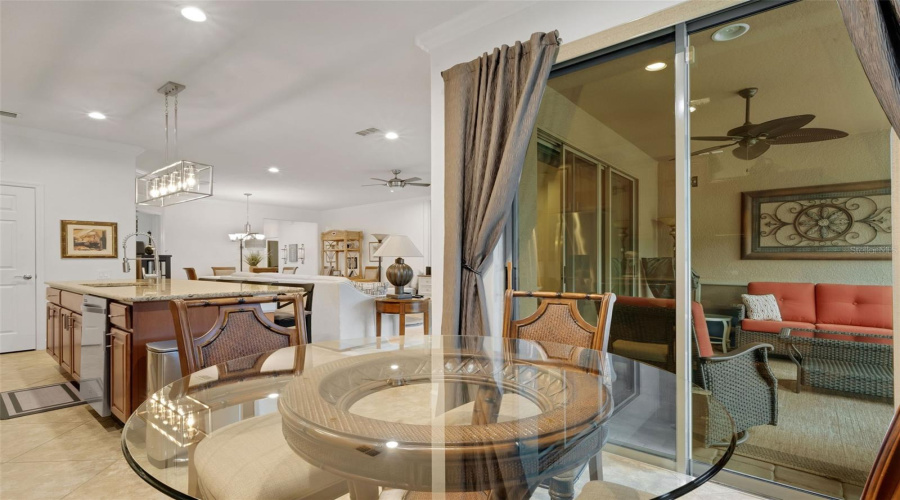 DAVENPORT, Florida 33837, 3 Bedrooms Bedrooms, ,2 BathroomsBathrooms,Residential,For Sale,CASTELLON,0,MFRS5154401