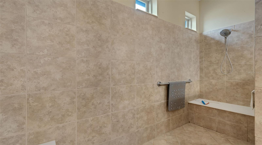 DAVENPORT, Florida 33837, 3 Bedrooms Bedrooms, ,2 BathroomsBathrooms,Residential,For Sale,CASTELLON,0,MFRS5154401