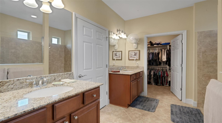 DAVENPORT, Florida 33837, 3 Bedrooms Bedrooms, ,2 BathroomsBathrooms,Residential,For Sale,CASTELLON,0,MFRS5154401