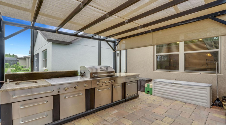 DAVENPORT, Florida 33837, 3 Bedrooms Bedrooms, ,2 BathroomsBathrooms,Residential,For Sale,CASTELLON,0,MFRS5154401
