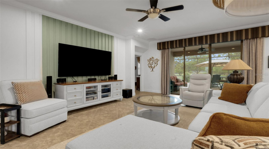 DAVENPORT, Florida 33837, 3 Bedrooms Bedrooms, ,2 BathroomsBathrooms,Residential,For Sale,CASTELLON,0,MFRS5154401