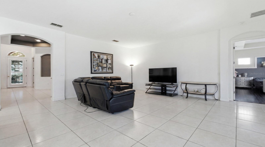 ORLANDO, Florida 32836, 4 Bedrooms Bedrooms, ,3 BathroomsBathrooms,Residential,For Sale,VIA BELLA NOTTE,0,MFRO6336248