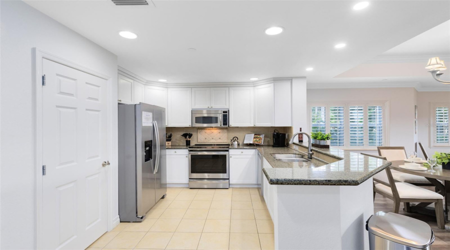 KISSIMMEE, Florida 34747, 3 Bedrooms Bedrooms, ,3 BathroomsBathrooms,Residential,For Sale,CABANA,0,MFRO6428329
