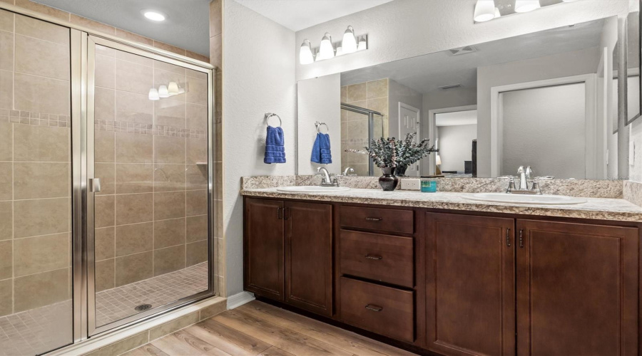DAVENPORT, Florida 33837, 3 Bedrooms Bedrooms, ,2 BathroomsBathrooms,Residential,For Sale,NOBLE,0,MFRO6404637