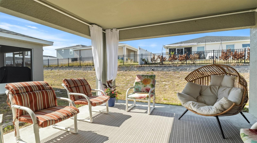 DAVENPORT, Florida 33837, 3 Bedrooms Bedrooms, ,2 BathroomsBathrooms,Residential,For Sale,NOBLE,0,MFRO6404637