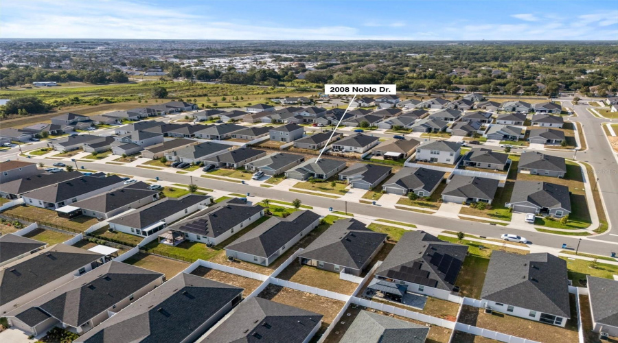 DAVENPORT, Florida 33837, 3 Bedrooms Bedrooms, ,2 BathroomsBathrooms,Residential,For Sale,NOBLE,0,MFRO6404637