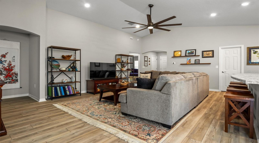 DAVENPORT, Florida 33837, 3 Bedrooms Bedrooms, ,2 BathroomsBathrooms,Residential,For Sale,NOBLE,0,MFRO6404637