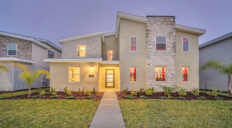 DAVENPORT, Florida 33896, 9 Bedrooms Bedrooms, ,5 BathroomsBathrooms,Residential,For Sale,CHALLENGE,0,MFRTB8486873
