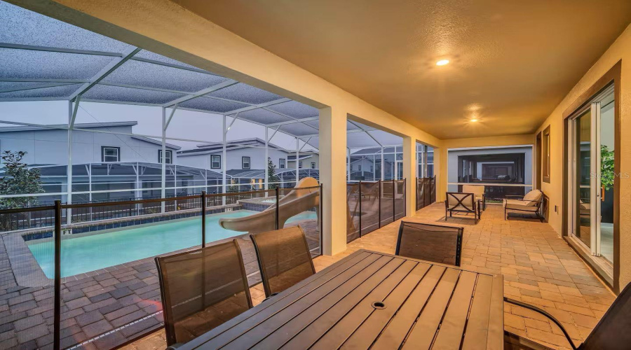 DAVENPORT, Florida 33896, 9 Bedrooms Bedrooms, ,5 BathroomsBathrooms,Residential,For Sale,CHALLENGE,0,MFRTB8486873