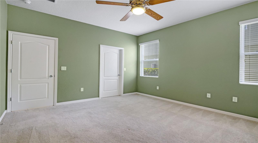 DAVENPORT, Florida 33837, 6 Bedrooms Bedrooms, ,5 BathroomsBathrooms,Residential,For Sale,WILDWOOD,0,MFRO6429926