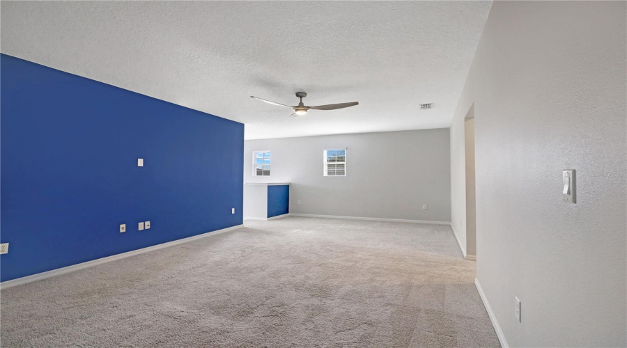 DAVENPORT, Florida 33837, 6 Bedrooms Bedrooms, ,5 BathroomsBathrooms,Residential,For Sale,WILDWOOD,0,MFRO6429926